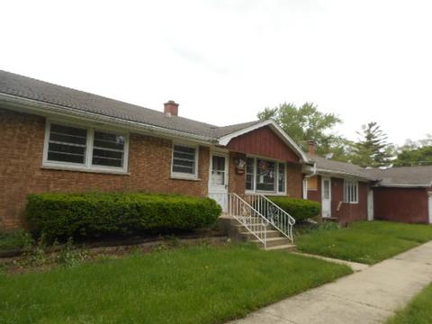 7332 W 111th Pl