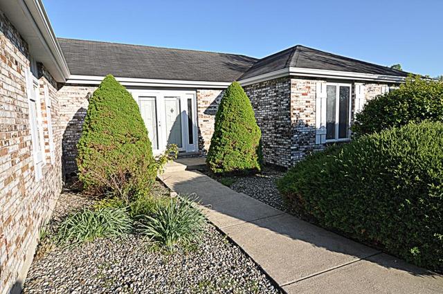 25 E Donovan Ct