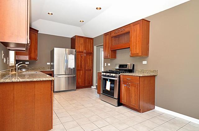 25 E Donovan Ct