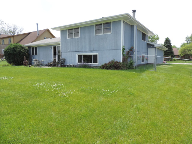 For Sale: 3613 Ronald Rd Crete, IL 60417
