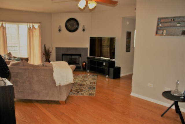 8220 W Lincoln Hwy
