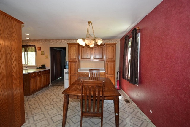 For Sale: 7854 W Laurel Dr Frankfort, IL 60423