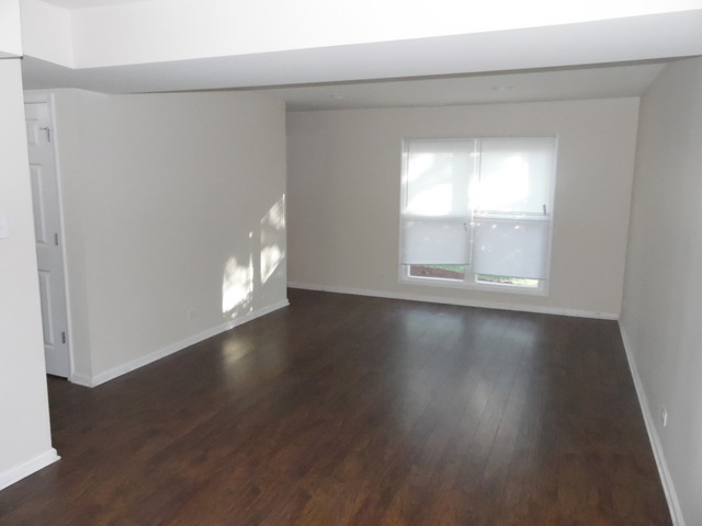 For Sale: 3403 Fountainbleau Dr Hazel Crest, IL 60429