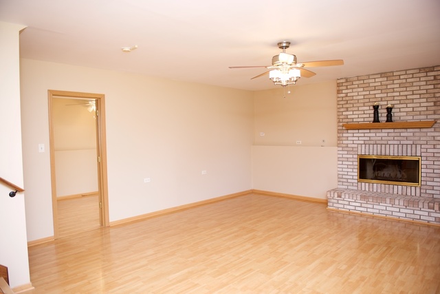 1433 Phoenix Ln
