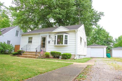 1713 Cora St