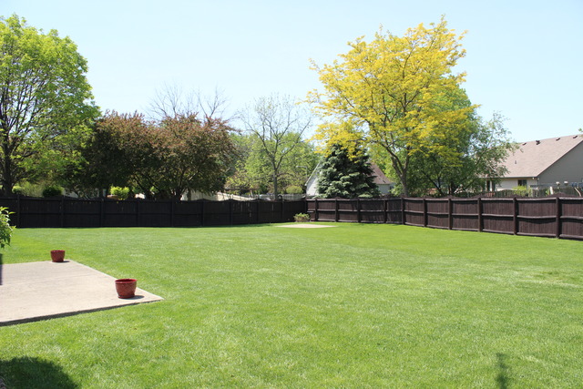 For Sale: 1205 Barber Ln Joliet, IL 60435