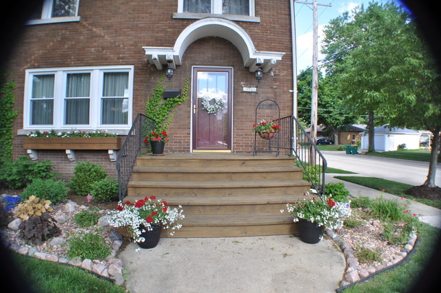 For Sale: 525 N Cornelia St Joliet, IL 60435