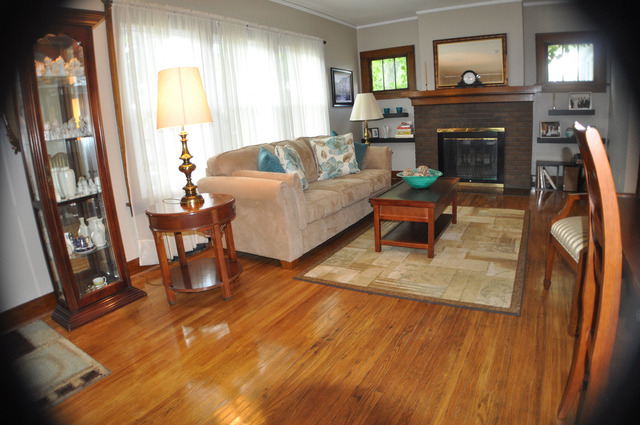 For Sale: 525 N Cornelia St Joliet, IL 60435