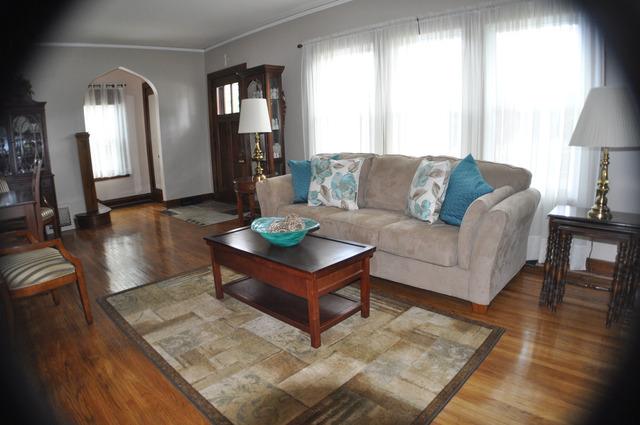 For Sale: 525 N Cornelia St Joliet, IL 60435