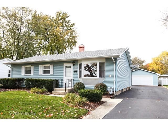 905 Lilac Ln