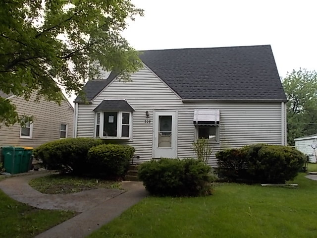 For Sale: 209 Earl Ave Joliet, IL 60436