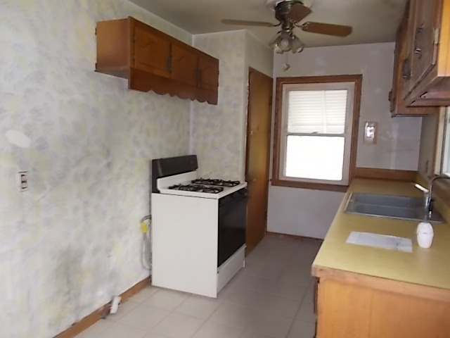 For Sale: 209 Earl Ave Joliet, IL 60436