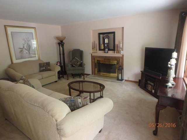 3313 S Manor Dr