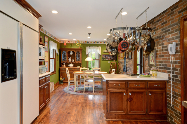 105 Ruffled Feathers Dr