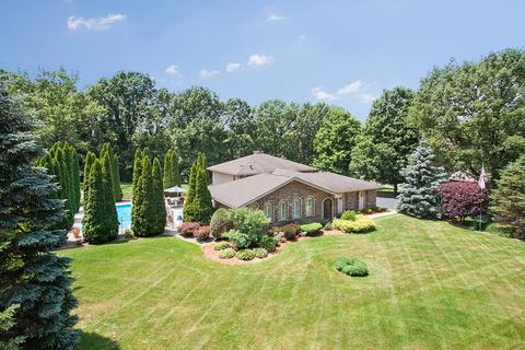 13610 Longview Dr