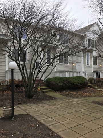308 Candlelight Ct #308