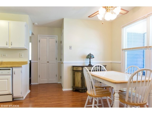 For Sale: 1086 Towner Dr Bolingbrook, IL 60440