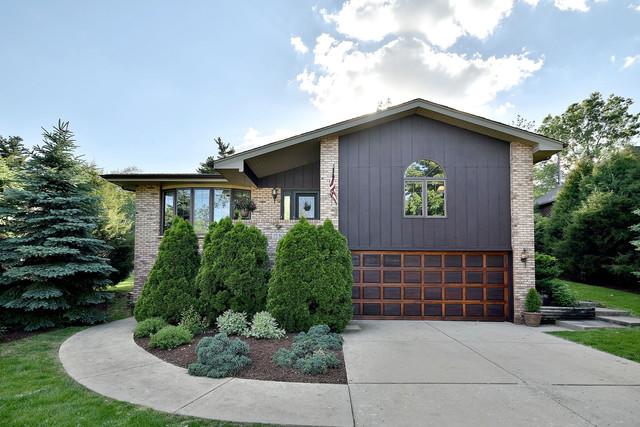 1131 E Treeline Dr