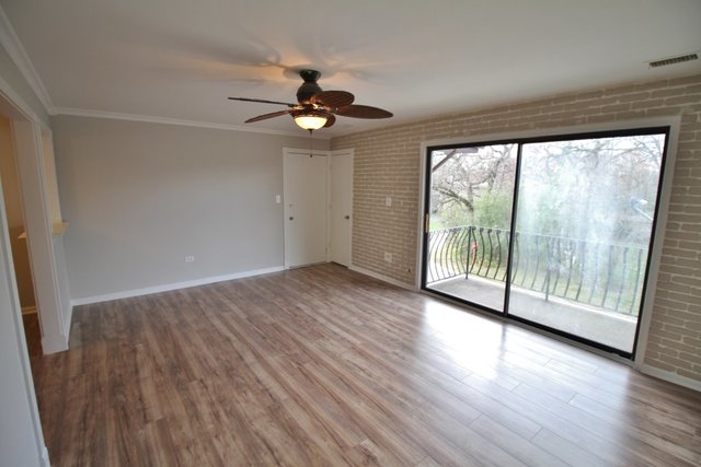 14457 Lamon Ave #3N