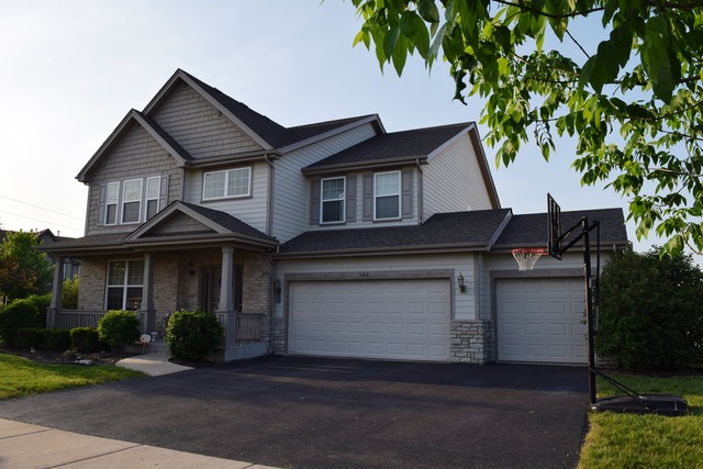 For Sale: 508 W Hillcrest Dr Romeoville, IL 60446