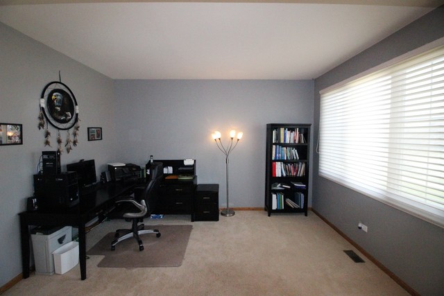 811 Laurel Bay