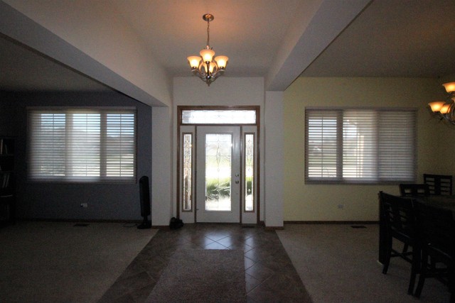811 Laurel Bay
