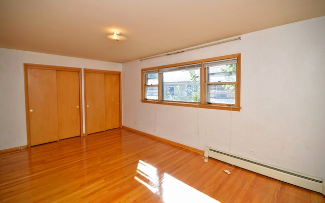 10212 S Komensky Ave