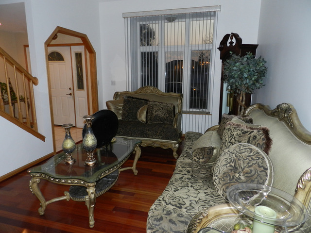 For Sale: 9003 Milford Ct Hickory Hills, IL 60457