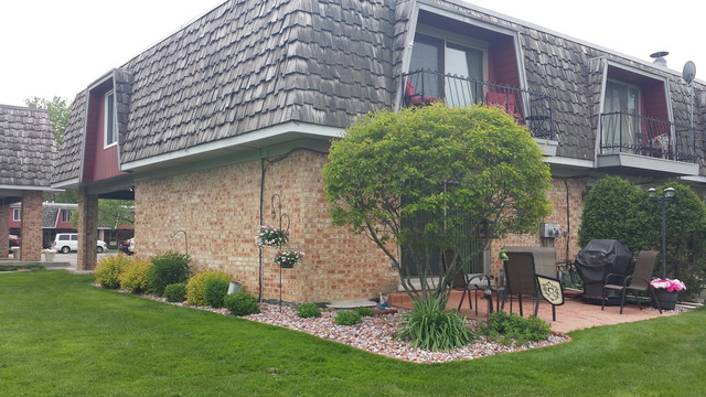 For Sale: 6 Cour De La Reine Ct Palos Hills, IL 60465