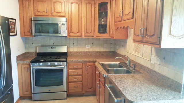 For Sale: 6 Cour De La Reine Ct Palos Hills, IL 60465