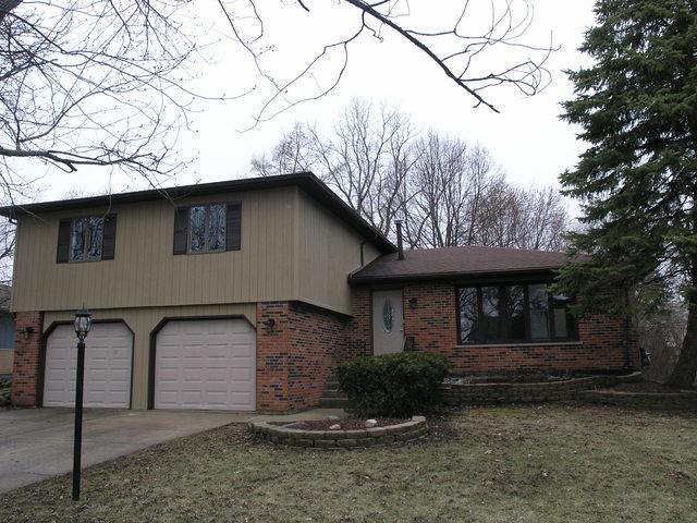 896 Woodstock Rd