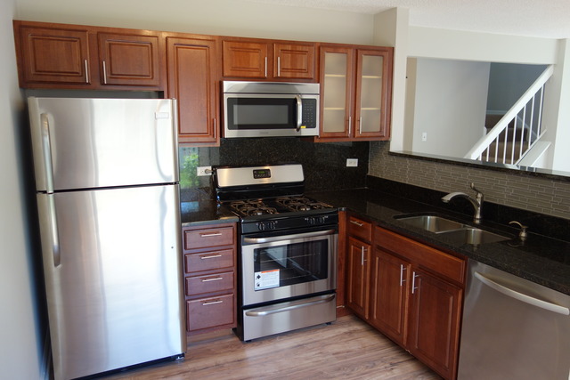 For Sale: 4433 Washington Dr Richton Park, IL 60471