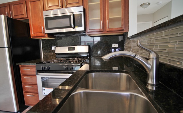 For Sale: 4433 Washington Dr Richton Park, IL 60471
