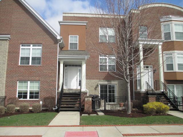 414 E 160th Pl