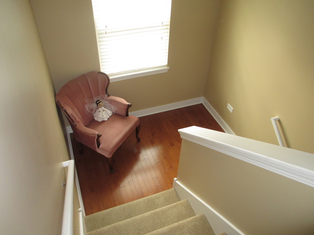 414 E 160th Pl