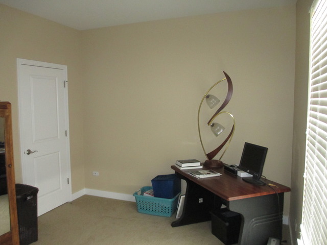 414 E 160th Pl