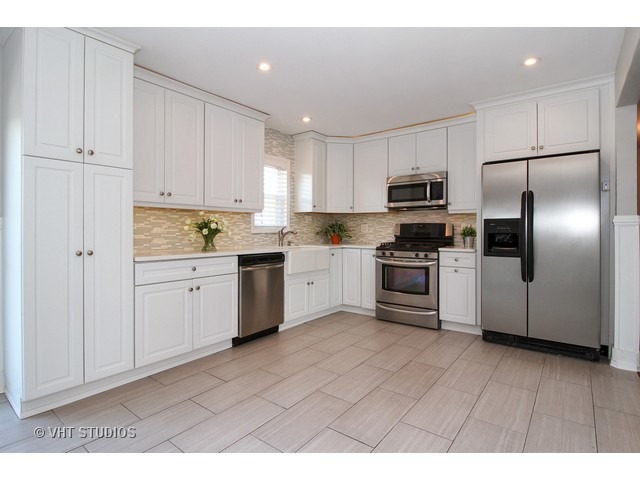 For Sale: 7632 Nottingham Dr Tinley Park, IL 60477