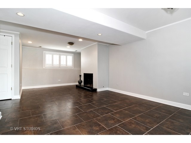 For Sale: 7632 Nottingham Dr Tinley Park, IL 60477