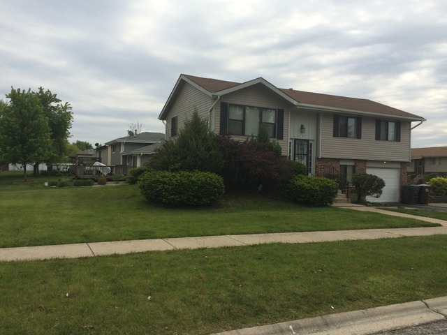 For Sale: 4141 186th Pl Country Club Hills, IL 60478