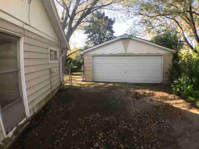 18944 Martin Ct