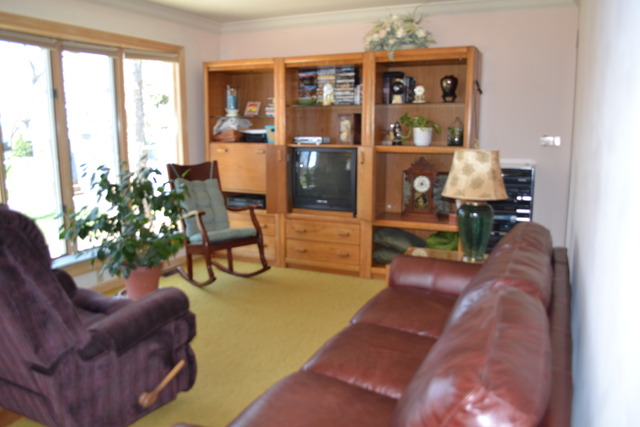 604 Maple Ave