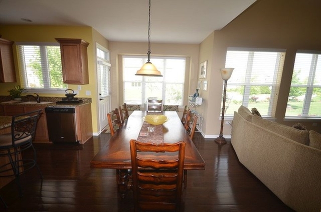 1337 Rosemary Dr