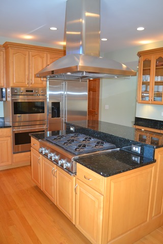 For Sale: 1372 Waterside Dr Bolingbrook, IL 60490