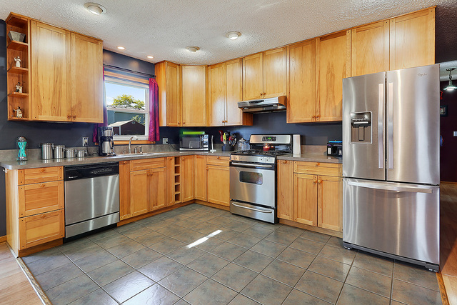 13837 W Shady Ln