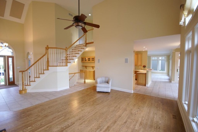 2552 Sutton Ln