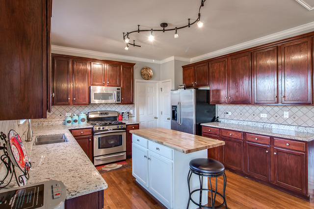 505 Treasure Dr
