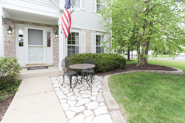 For Sale: 2644 Imperial Valley Trl Aurora, IL 60503