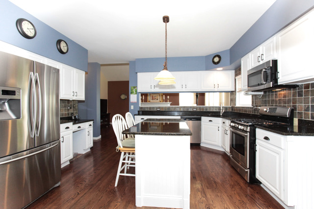 For Sale: 2644 Imperial Valley Trl Aurora, IL 60503