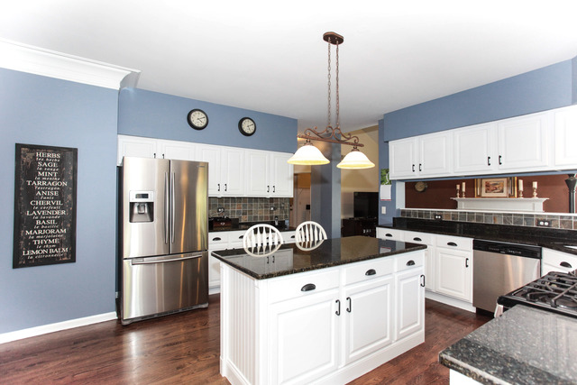 For Sale: 2644 Imperial Valley Trl Aurora, IL 60503