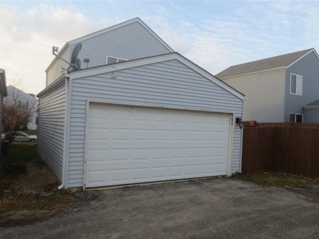 986 Symphony Dr